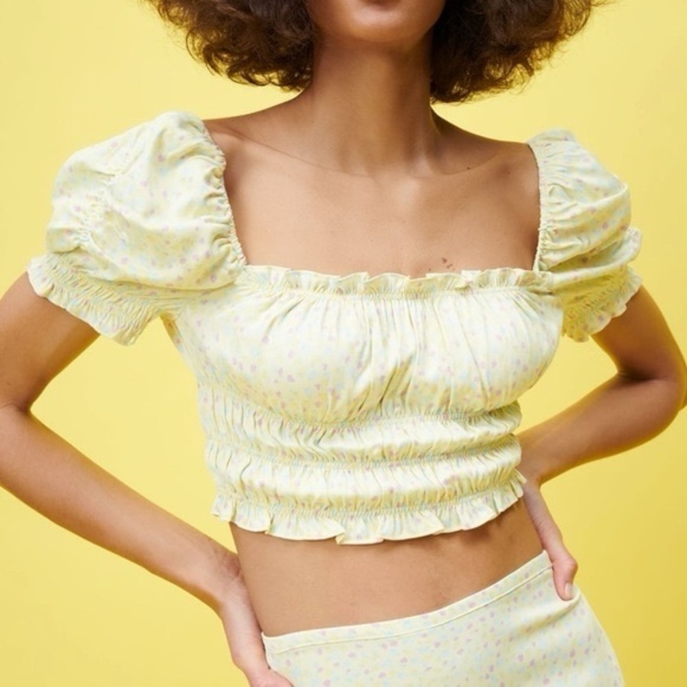 (A3) ZARA SATIN EFFECT PRINTED TOP, size L - Picture 9 of 13